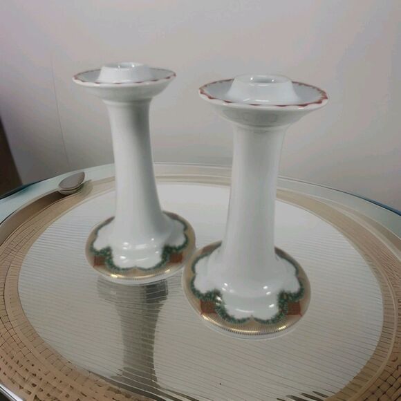 Vintage Royal Copenhagen Christmas Joy Candlesticks 503 Holly Garland Gold Trim - Picture 1 of 16